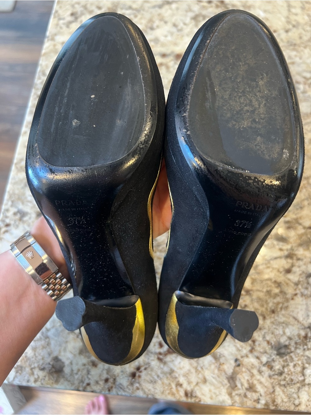Prada Black and Gold Scalloped High Heel Pump - Picture 4 of 9